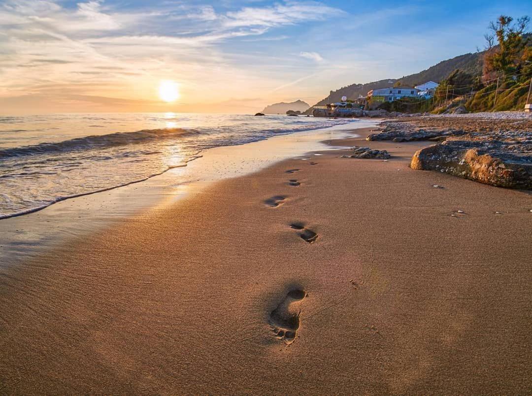 Casa Tramonto Beach View Agios Gordios  Buitenkant foto